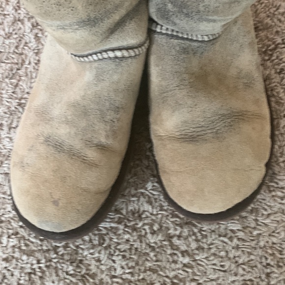 Brown Button UGGS - Picture 7 of 12